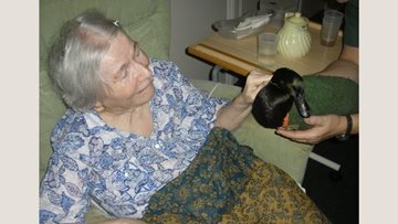 Peacehaven care home welcomes Pet Pals